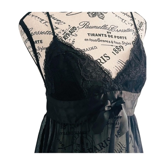 Y2K La Senza Black Sheer Lace Babydoll Top — Coquette Goth Lingerie - Picture 2 of 5